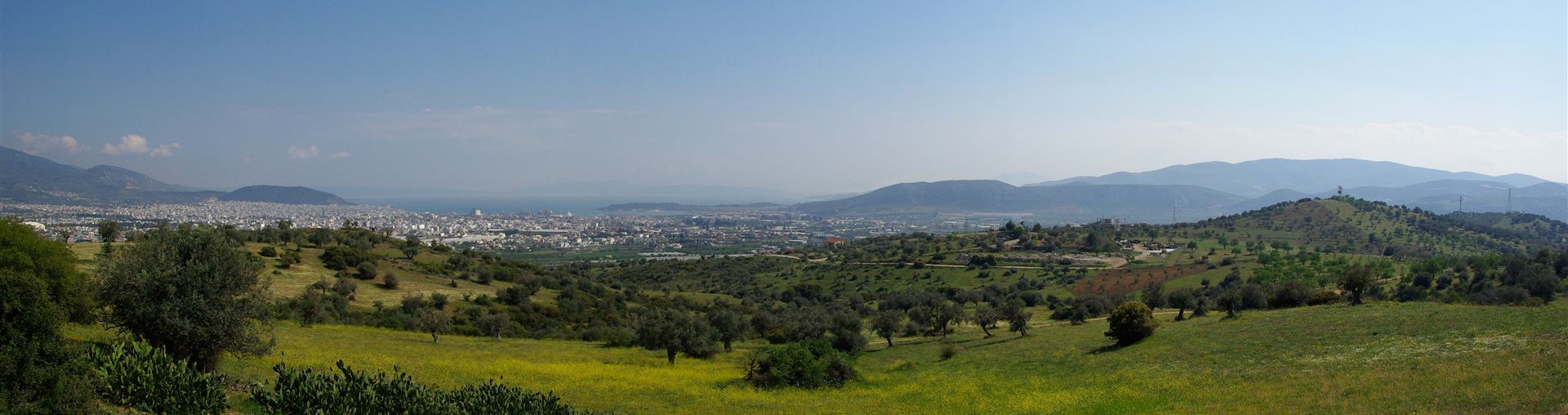 Panoramic view from the REST-PARK site over Volos and the Pagasetic Gulf
